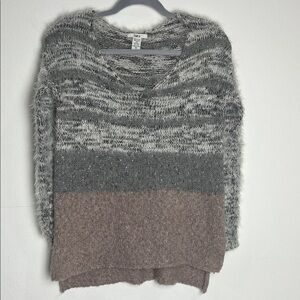Bar III Women's V-Neck Sweater in Gray, Tan, and Pale Pink XS